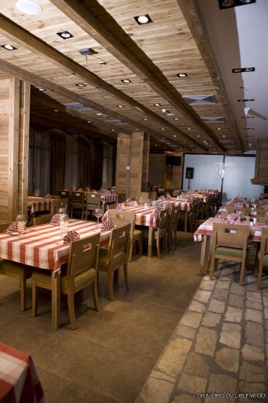 Four Points By Sheraton Kolasin Restaurant photo