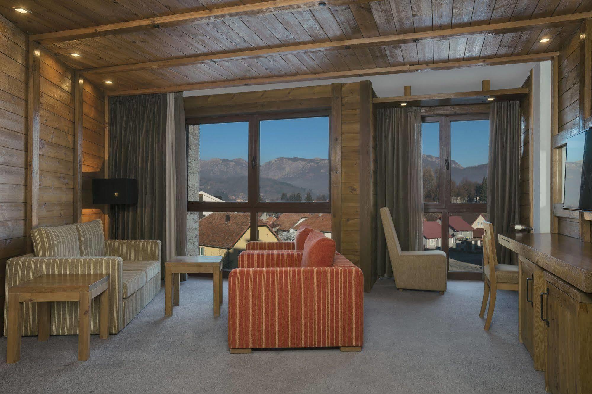 Four Points By Sheraton Kolasin Exterior photo